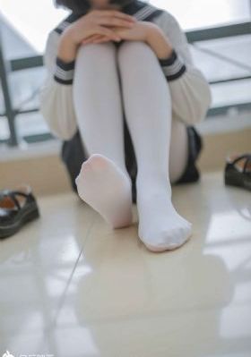灰猎犬号1080在线完整免费观看