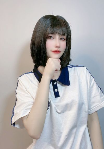 一边吻一边摸进内裤里网站