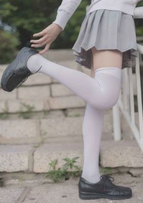 美女私密尿孔18