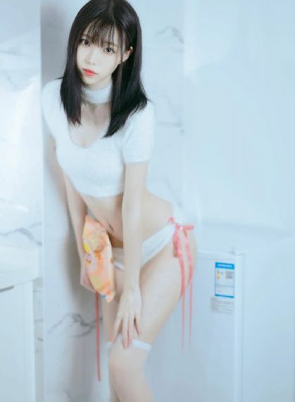 丰满的女教师电影