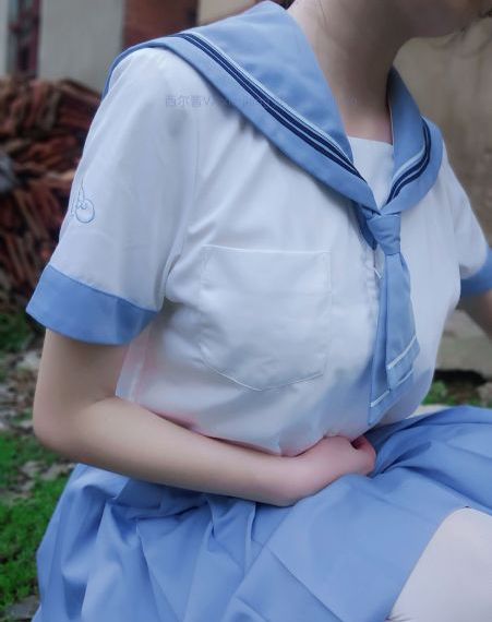 大胸女大学生电影